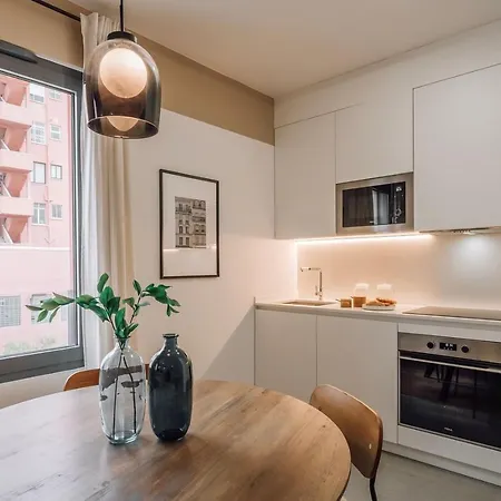 Luso - 2 Bedrooms In Alcantara 리스본