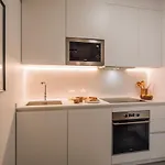 Luso - 2 Bedrooms In Alcantara דירה ליסבון