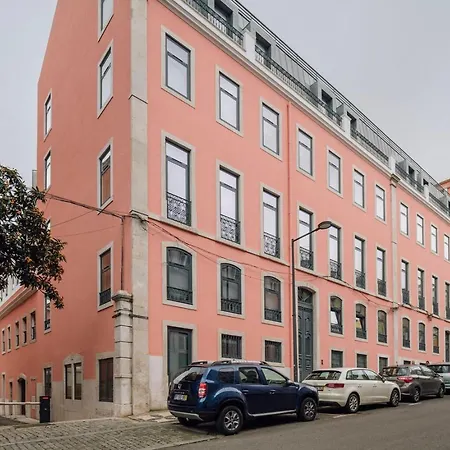 Luso - 2 Bedrooms In Alcantara * ליסבון